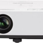 Panasonic PT-LMZ460EJ recenze