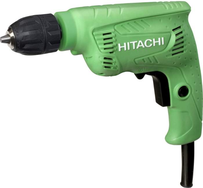 Hitachi D10VST recenze